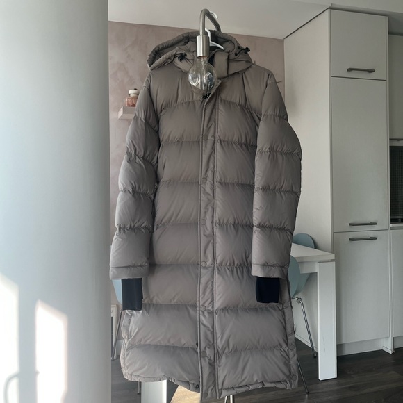Aritzia Jackets & Blazers - The Super Puff
